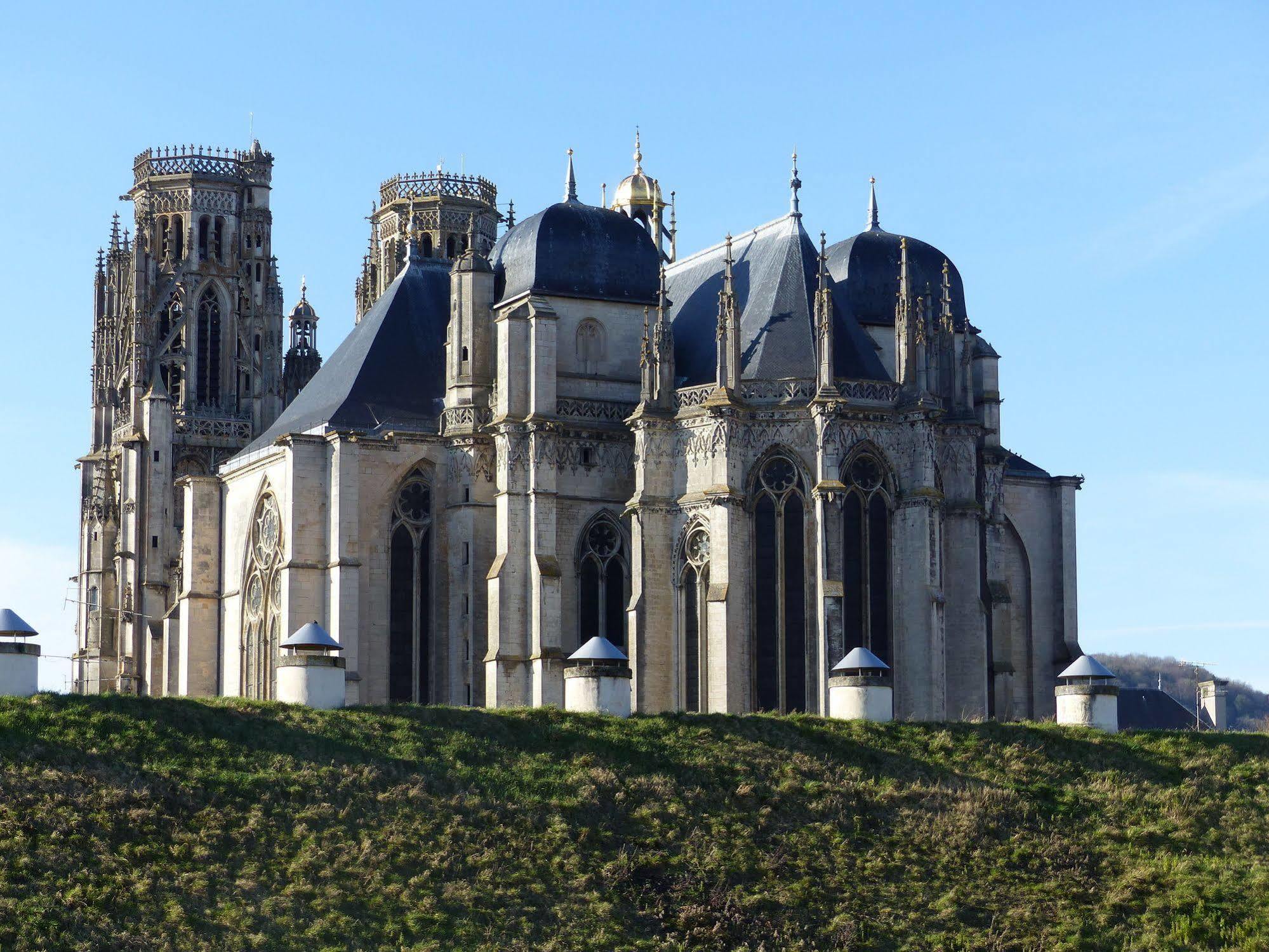 Hotel De L'Europe Туль Экстерьер фото